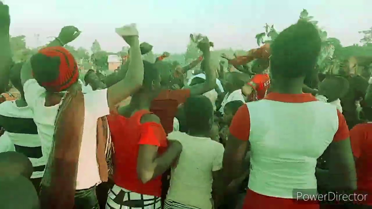 Praising God Mulayi Wange oyo