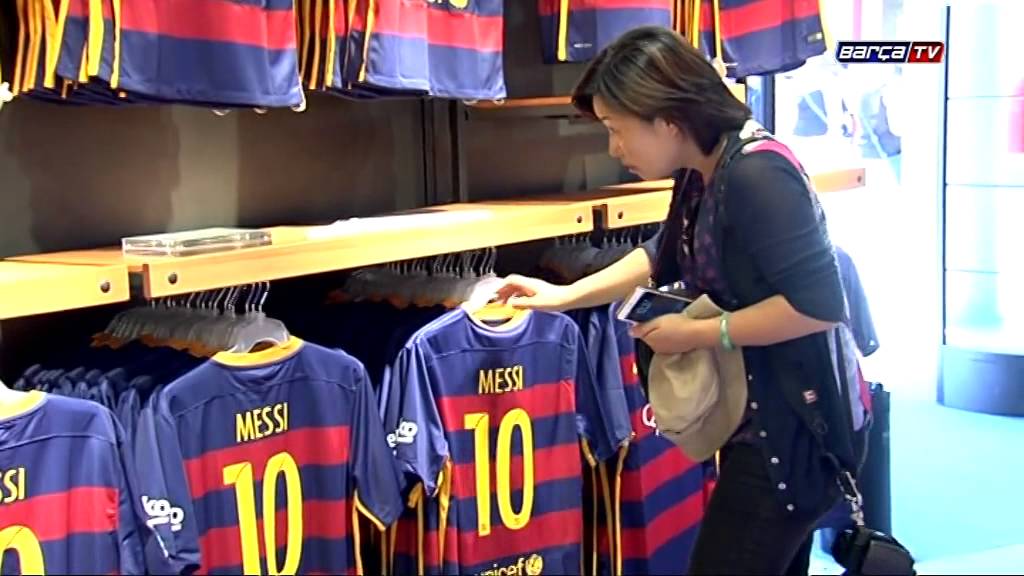 La nueva camiseta, ya a la venta en la FCBotiga Megastore
