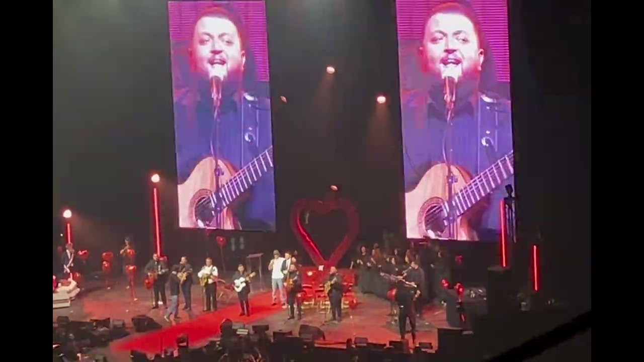 Pierre Niney & Loris Giuliano, le show d’une vie - Chico et les Gypsies -Bamboléo - Paris 2026