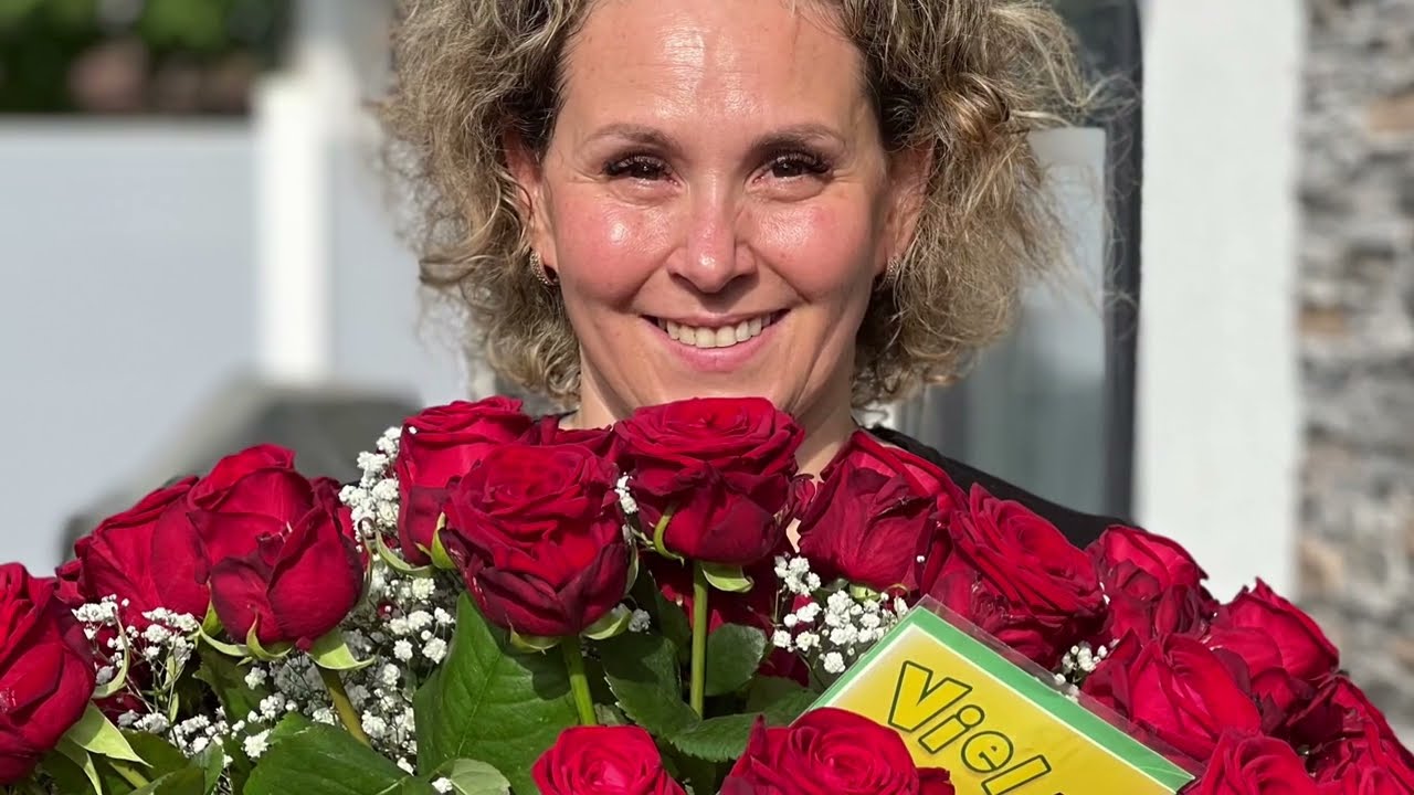 С днем рождения родная 19. Mai 2022 Надежде Бертрам посвящается