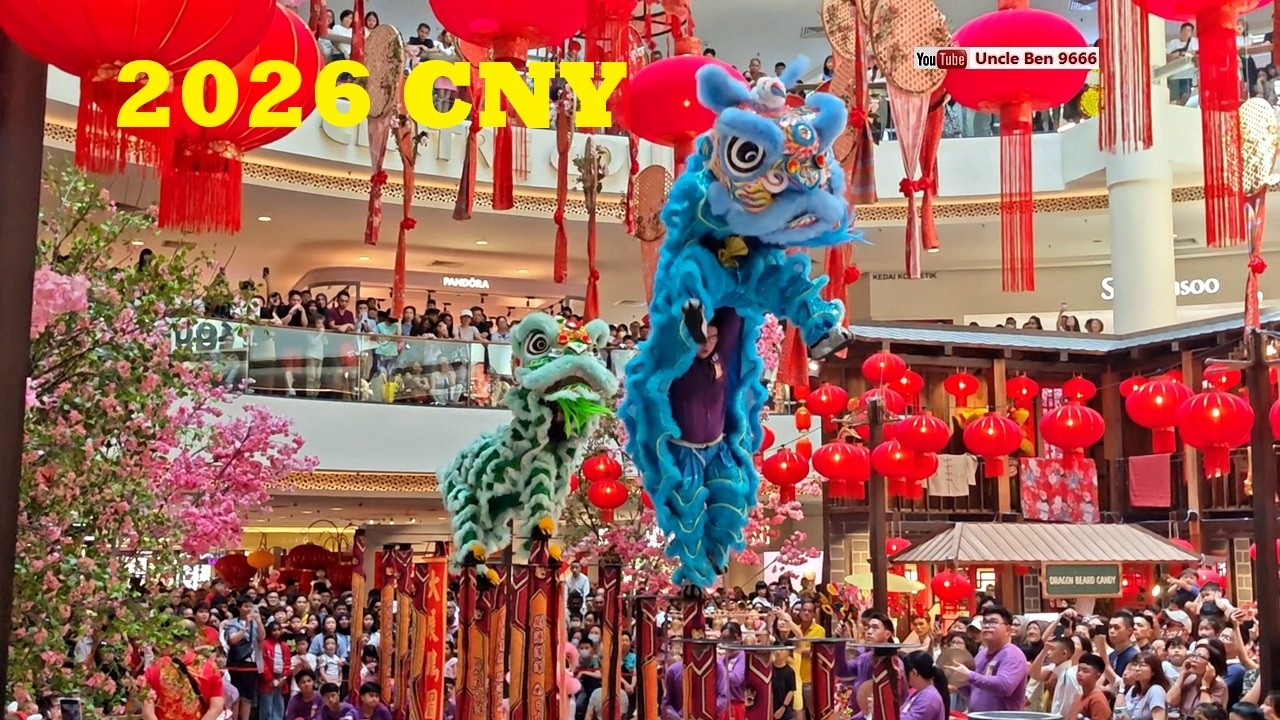 2026 CNY High Pole Lion Dance Performance (Double Lions) #MidValleyMegamall #吉隆坡光藝龍獅體育會