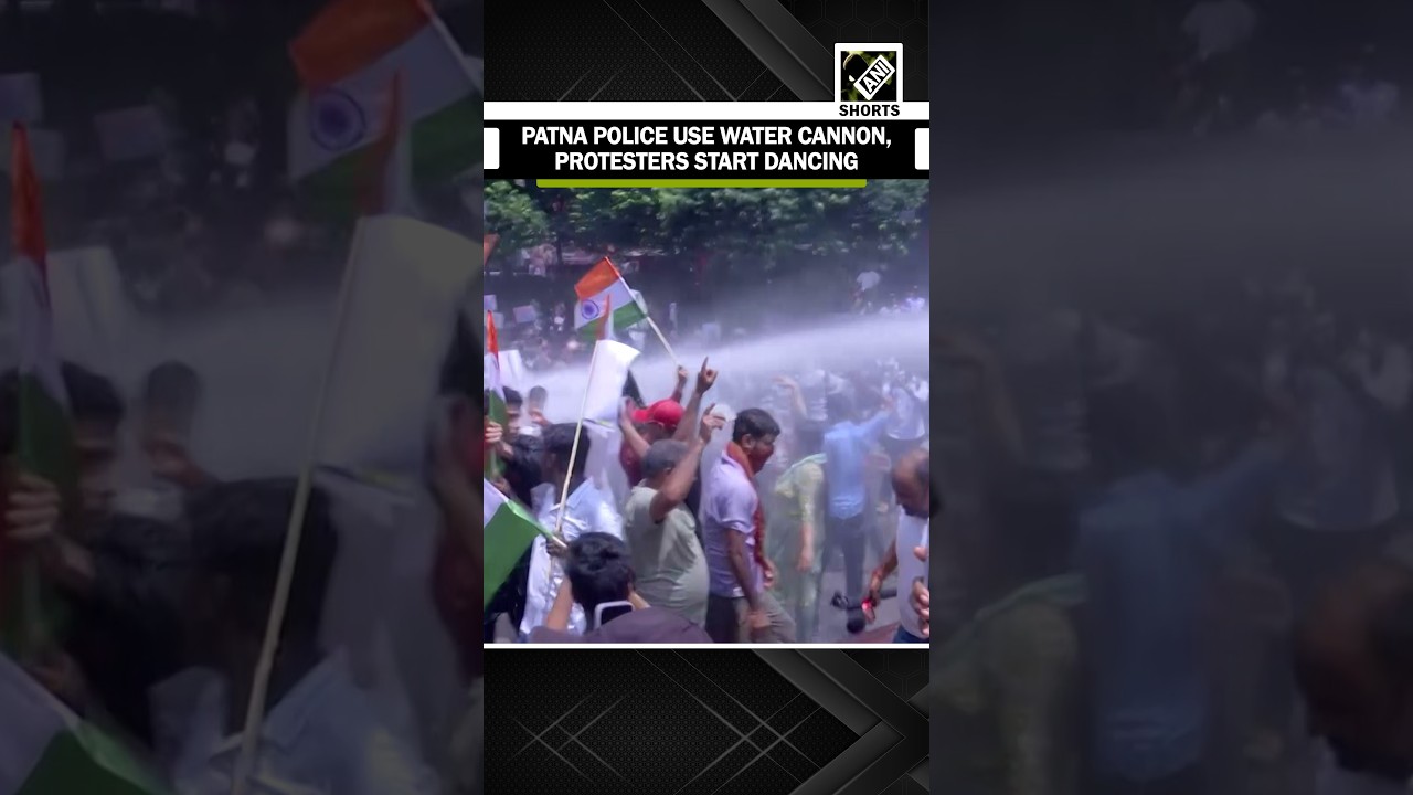 BPSC Protest: Protestors dance as Police uses water cannon targeting students
