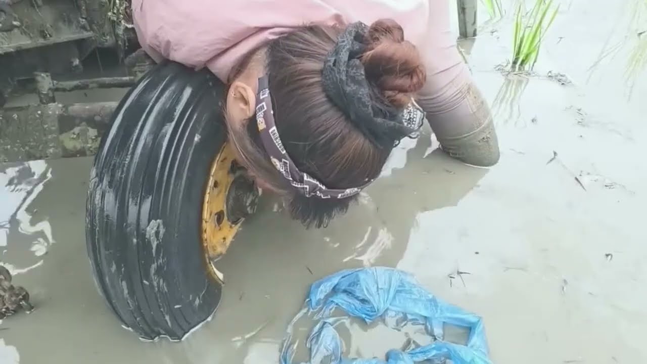 The young girl’s journey restoring water-damaged tractors