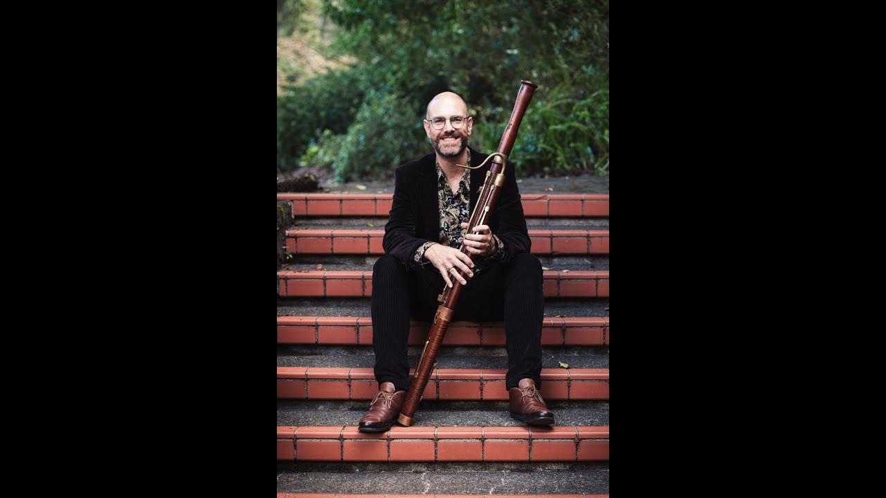 Ben Hoadley introduces the curtal (dulcian), baroque bassoon and classical bassoon.