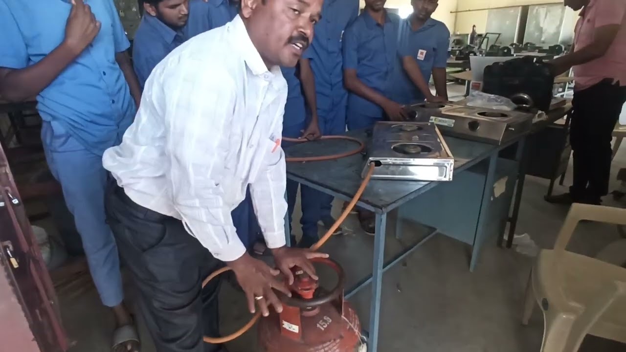 how to avoid gas leak in LPG gas cylinder and gas stove in kannada