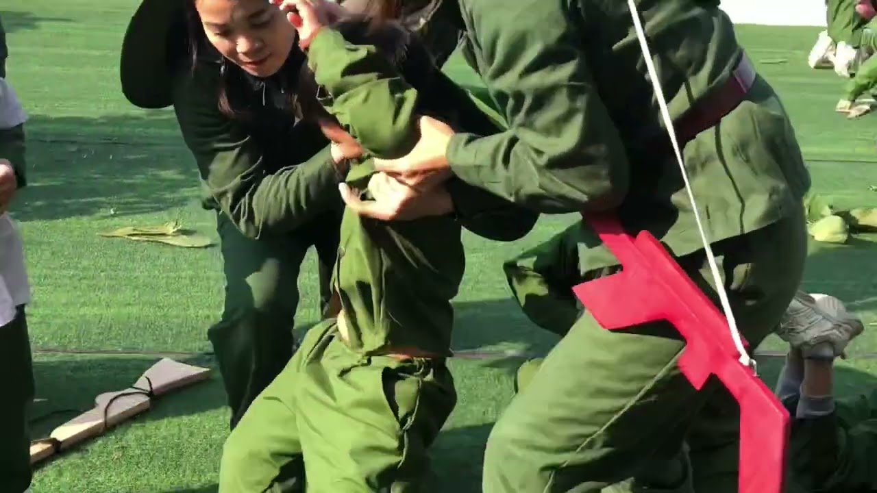 TRƯỜNG MẦM NON THỤC LUYỆN - Hoạt động trải nghiệm chào mừng ngày thành lập QĐND Việt Nam!