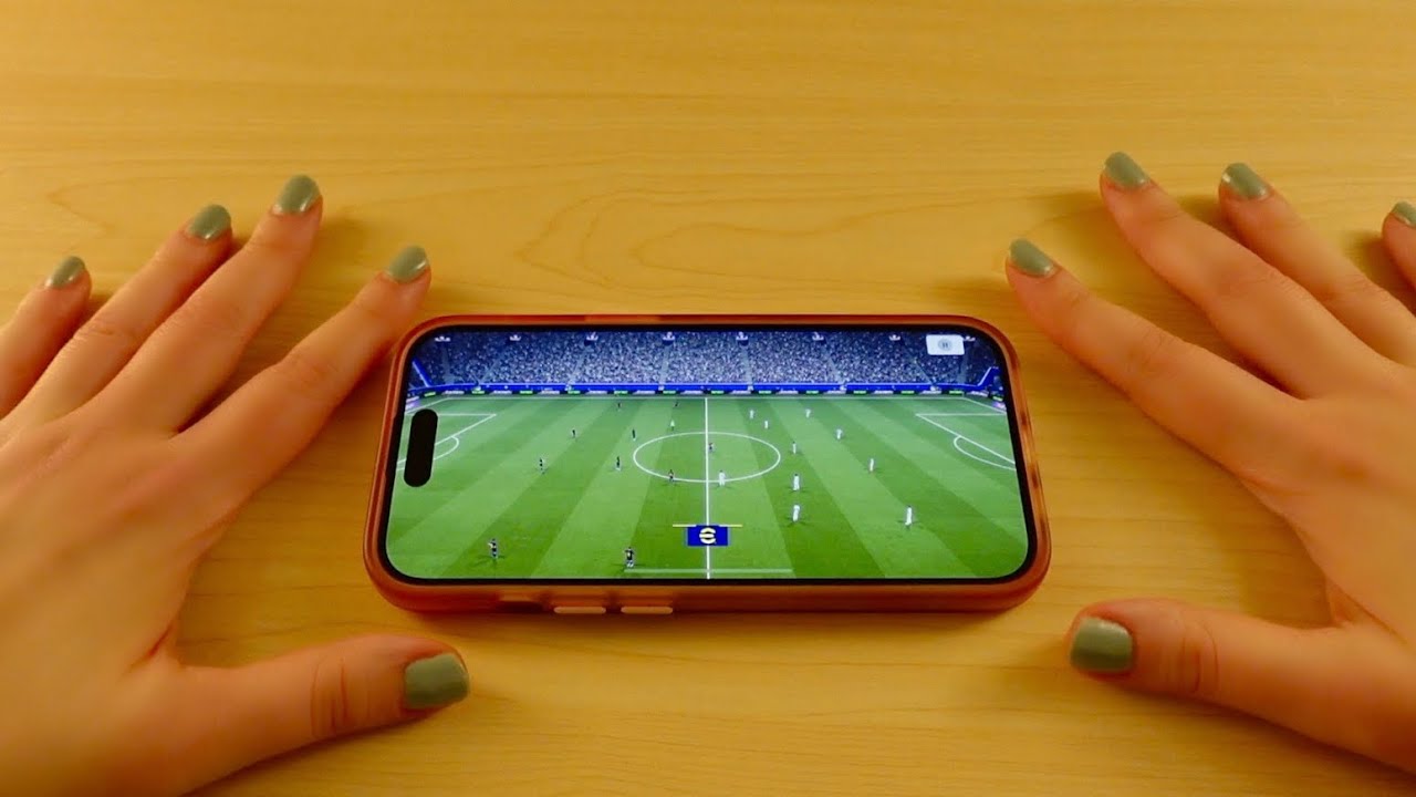 ASMR Playing eFootball + gum chewing