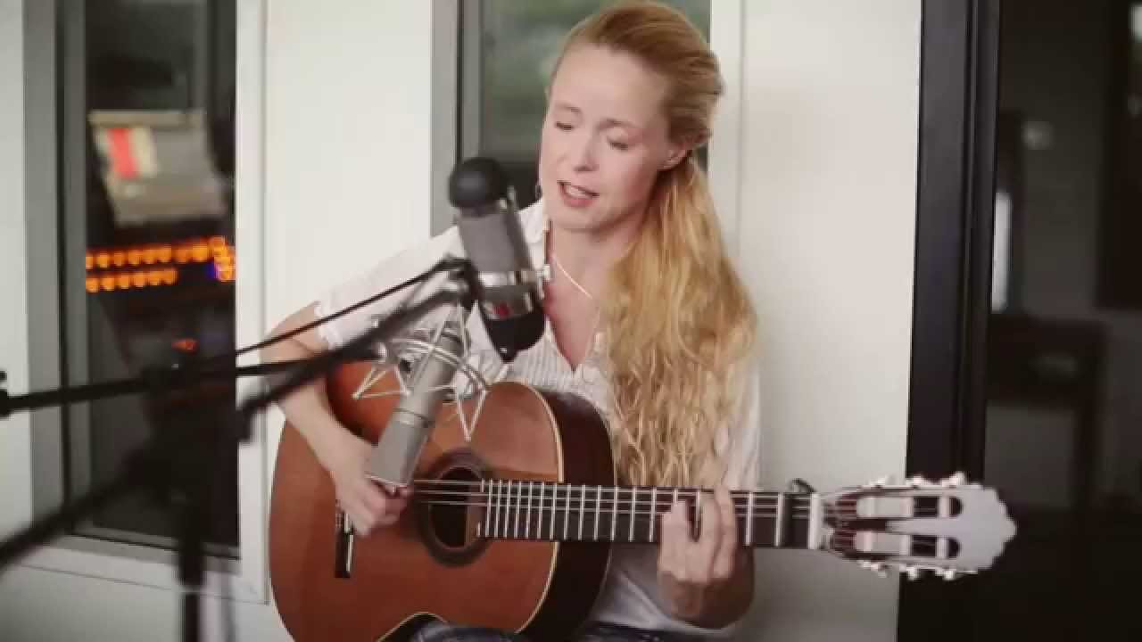 Tina Dickow 'Saybia' Medley