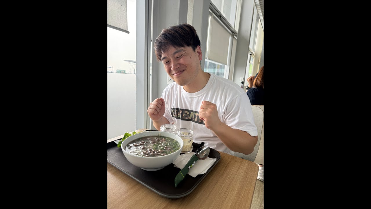 ベトナムでフォーを食べる！