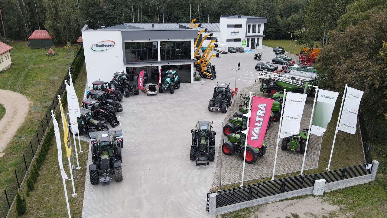 Dzień Otwarty z marką Valtra, Oddział Węgr&oacute;w, Raiffeisen Waren