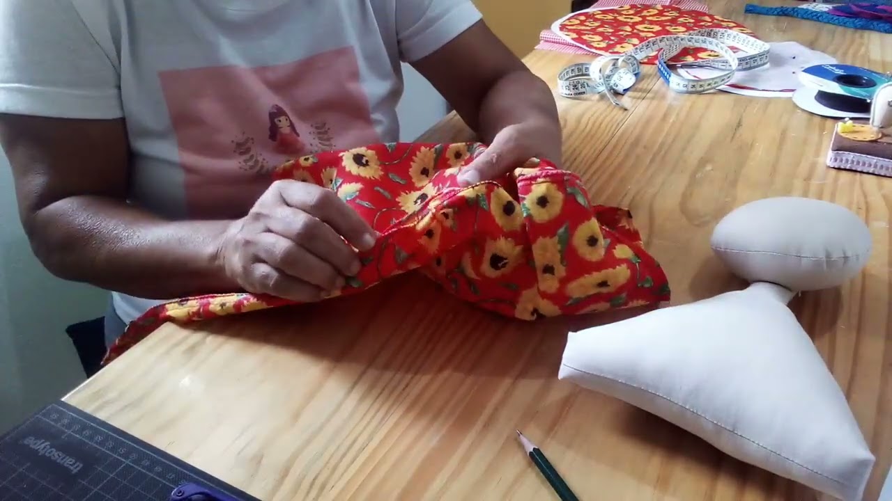 Boneca de pano Puxa Saco, fácil de fazer e vende muito bem