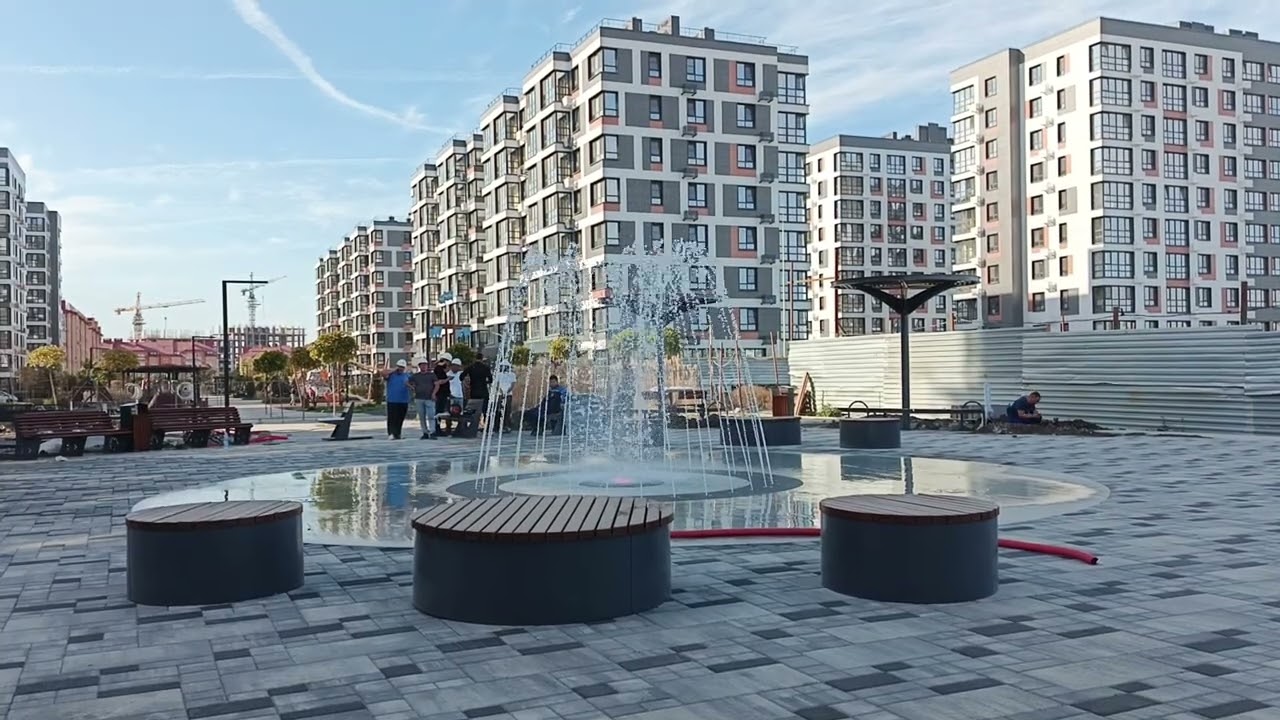 Фонтан в жилом комплексе