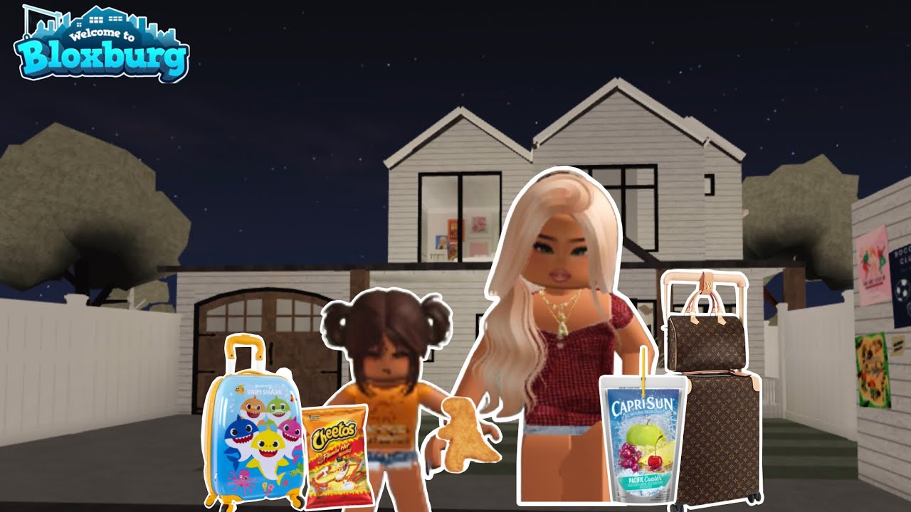 MOVING HOUSES WITH MY DAUGHTER || VOICE REVEAL || #bloxburgroleplay #dinonuggets #moving 