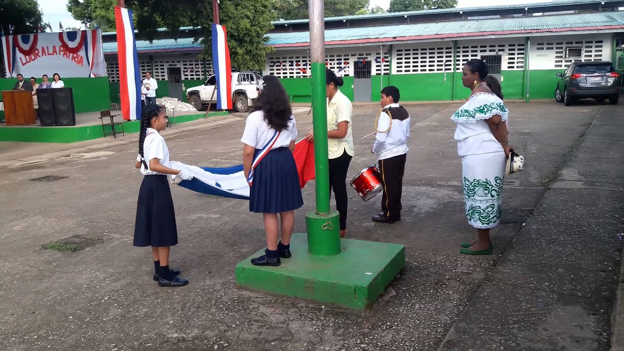 Izada y juramento a la bandera