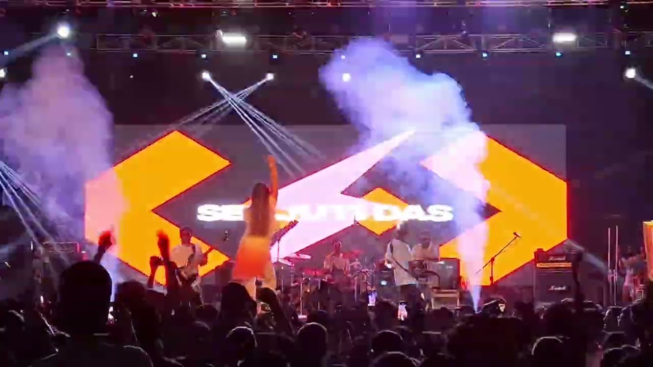 Tamma Tamma Loge Mix Maahi VeCrazy Kiya XKamli Mashup I Senjuti Das Live !! Murshidabad 
