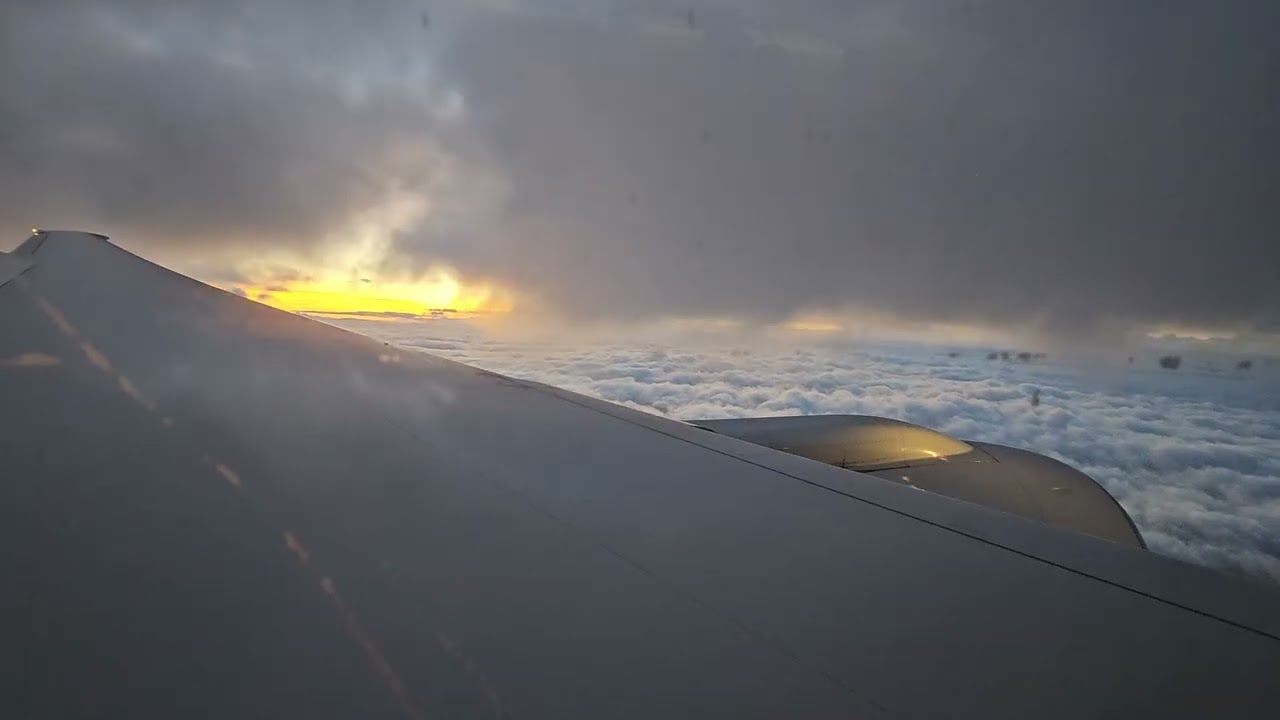 American Airlines Boeing 777-200ER landing Madrid Adolfo Suarez international airport 