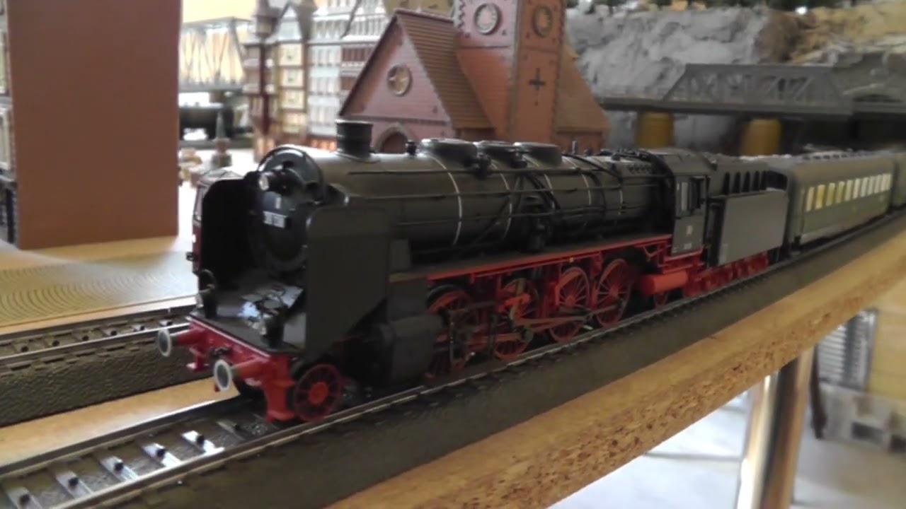 Personenzug Dampflokomotive BR 39 Märklin H0