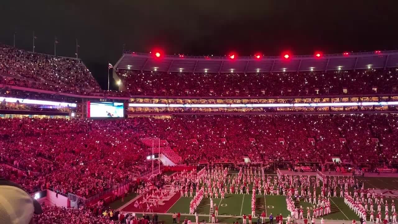 Alabama debuts new LED light system at Bryant-Denny Stadium