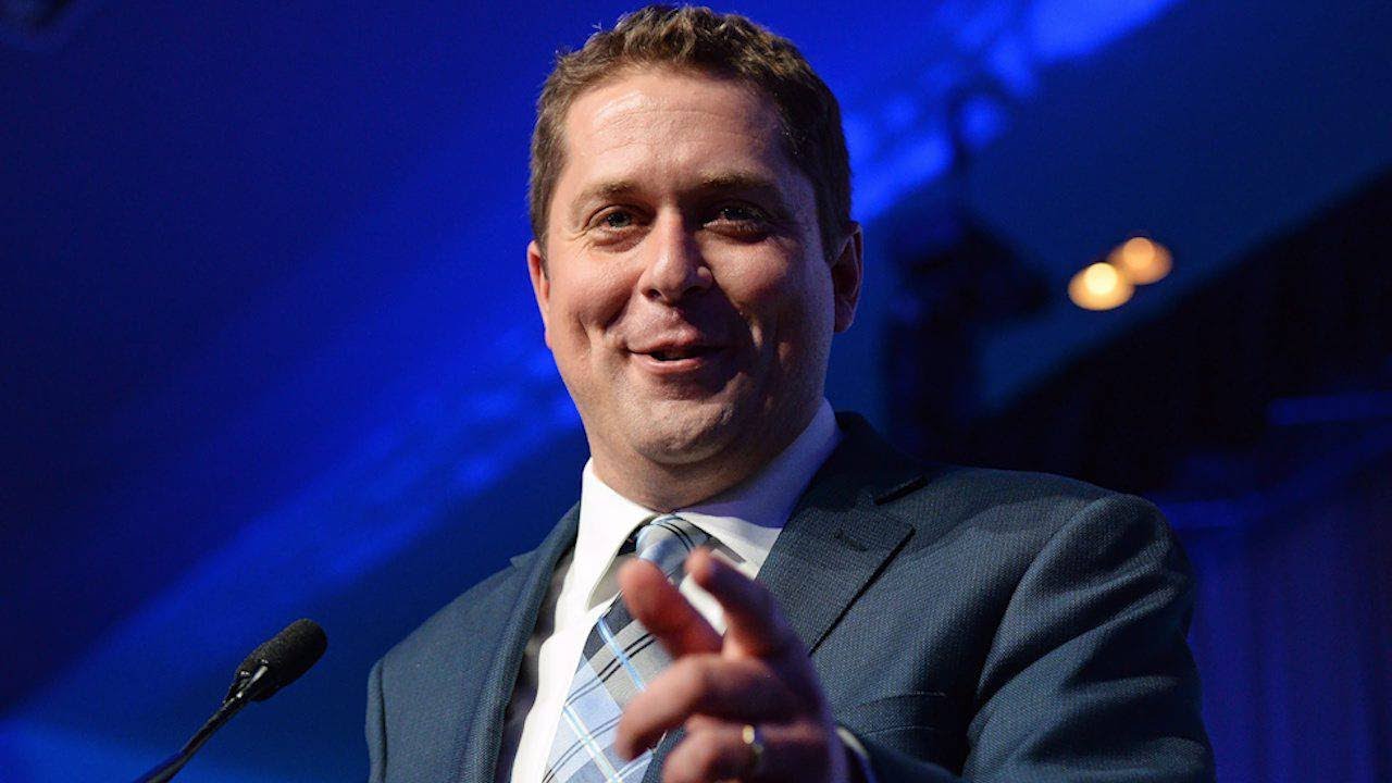 Andrew Scheer takes digs at Justin Trudeau in victory speech