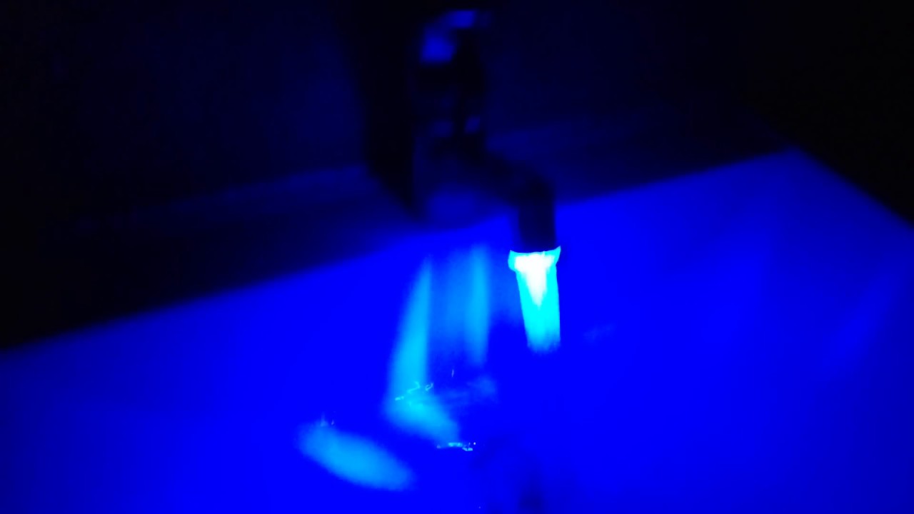 Gearbest's Blue Light Water Stream Faucet Tap