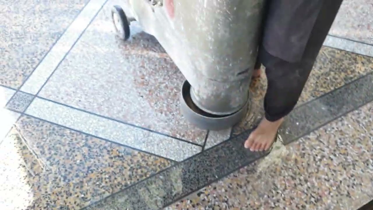 chips floor polished