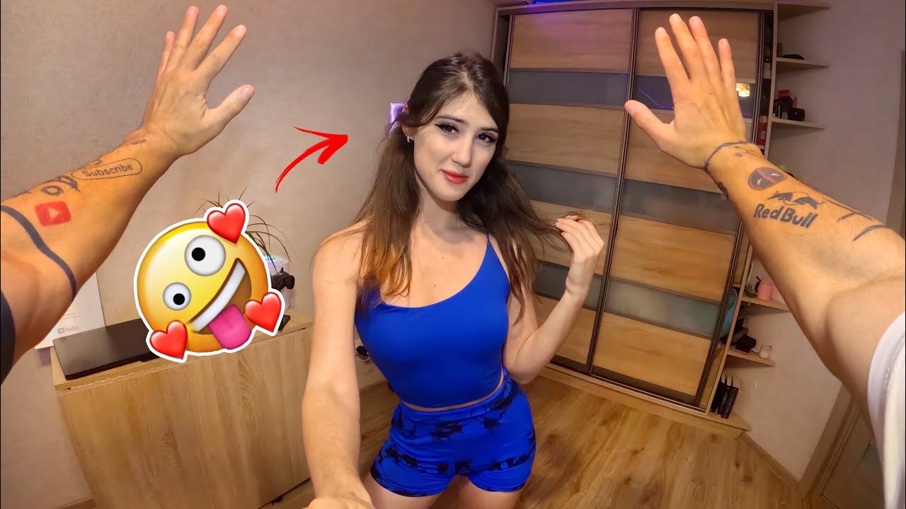 БЕЗУМНАЯ ДЕВУШКА НЕ ОСТАВИТ МЕНЯ В ПОКОЕ 😍😘 @Celpan (Parkour Love POV)