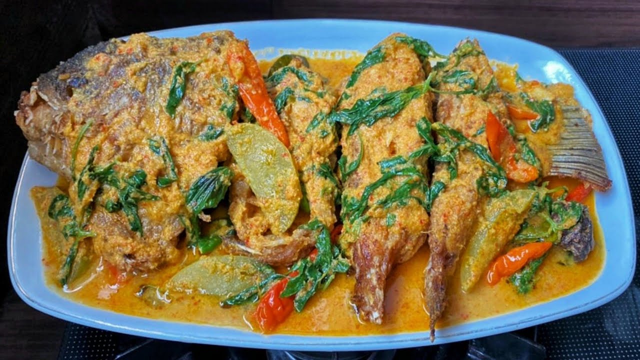 JIKA PUNYA IKAN DIRUMAH SAYA AJARI MASAKNYA AGAR MENJADI LEZAT