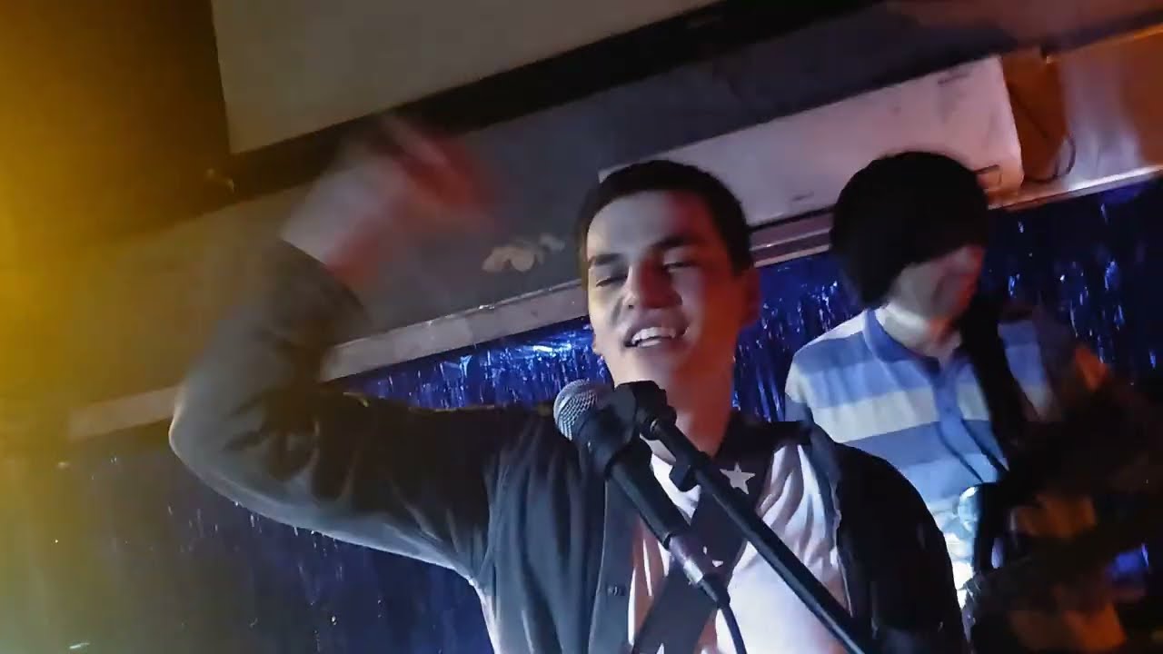 Hesse Kassel - La Espada y la Pared (Los Tres Cover) EN VIVO