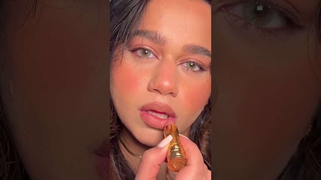 Best Lipstick Color for Green Eyes