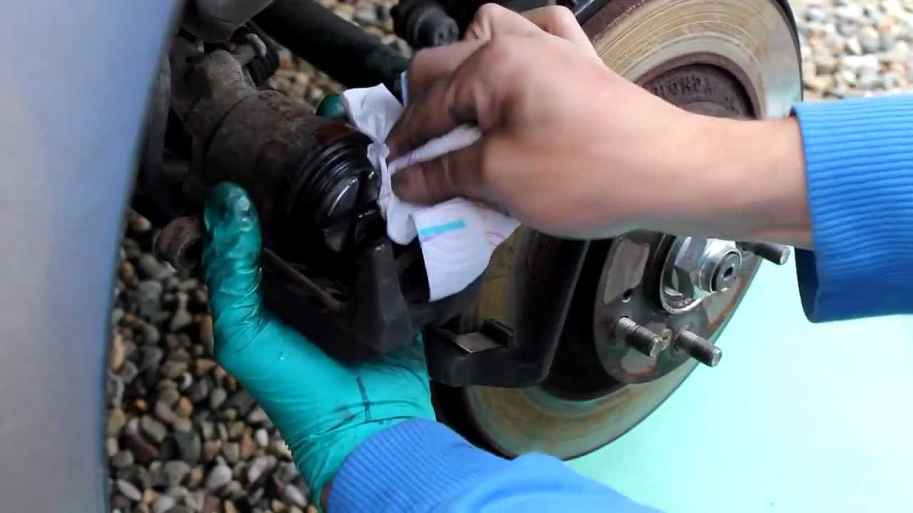 Honda S2000 Rear Brake Pad Change