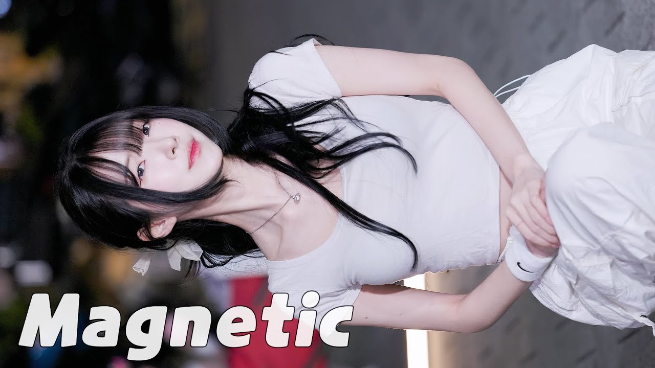 240523 클락(CLOCK) - 서영(SeoYoung) 직캠/ ILLIT (아일릿) - Magnetic @신촌버스킹