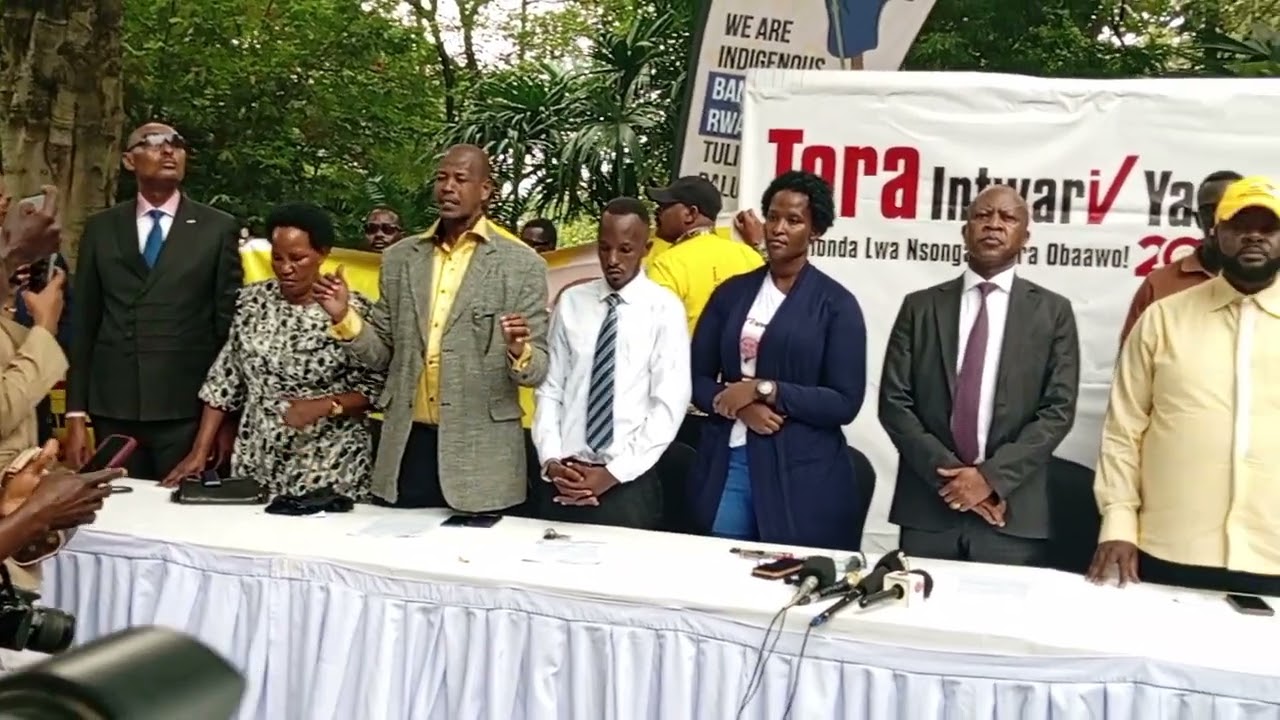 Banarwanda born in Uganda prayed blessings to His Excellency Ykm7 to win again the 2026 elections.