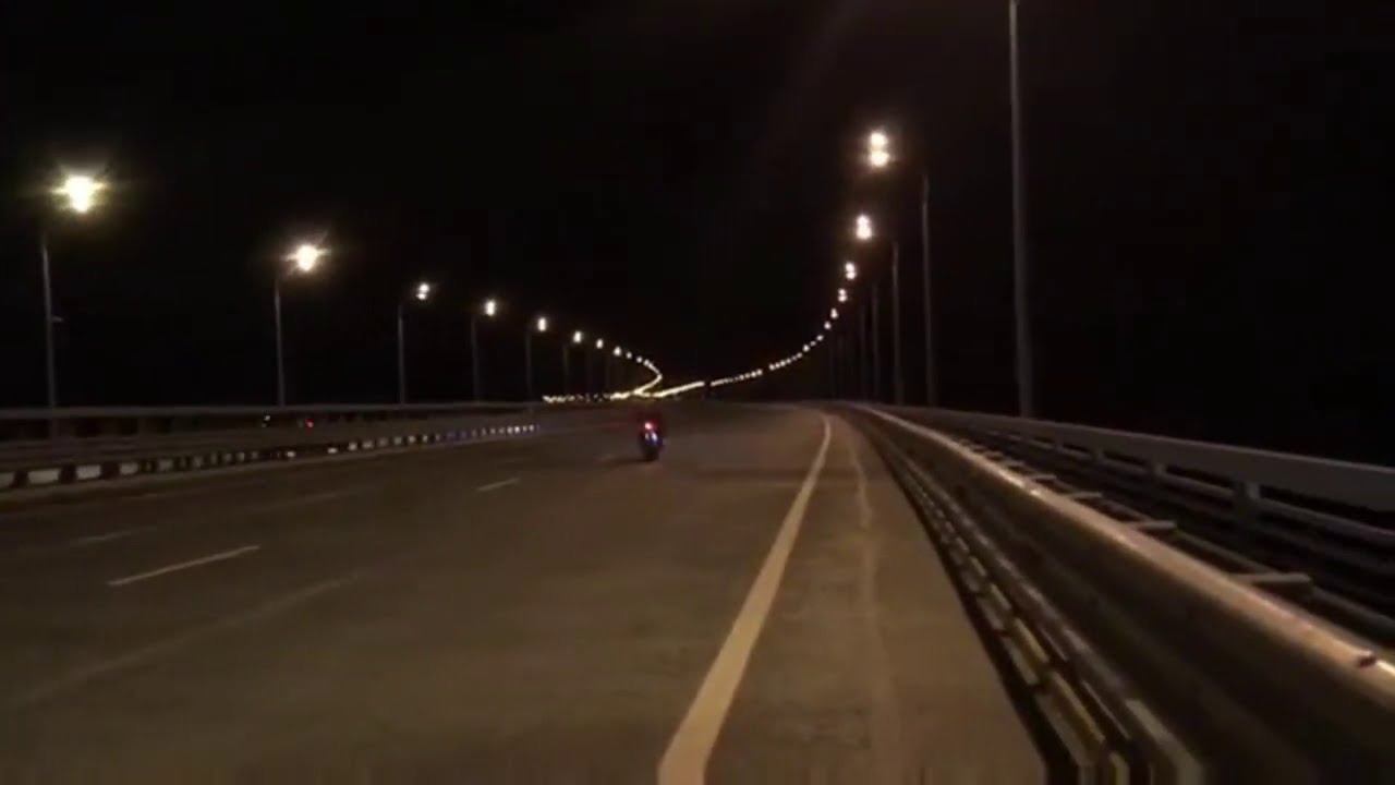 Sonido de motos 1000cc deportivas.
