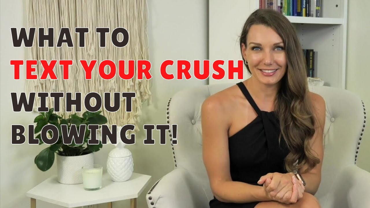 The Important Things To Text Your Crush You Need To Know About If You Don't Want To Blow It
