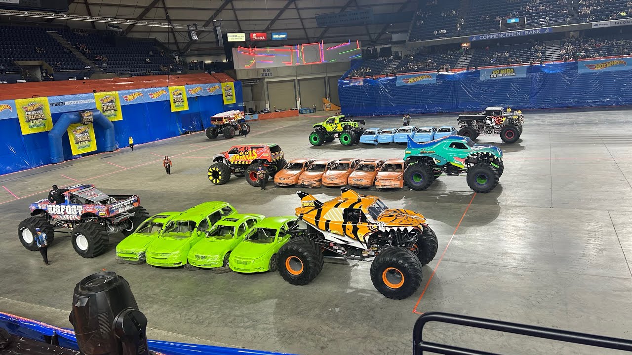 FULL SHOW 1 - Tacoma, WA - 6/29/24 - Hotwheels Monster Trucks Live Glow Party