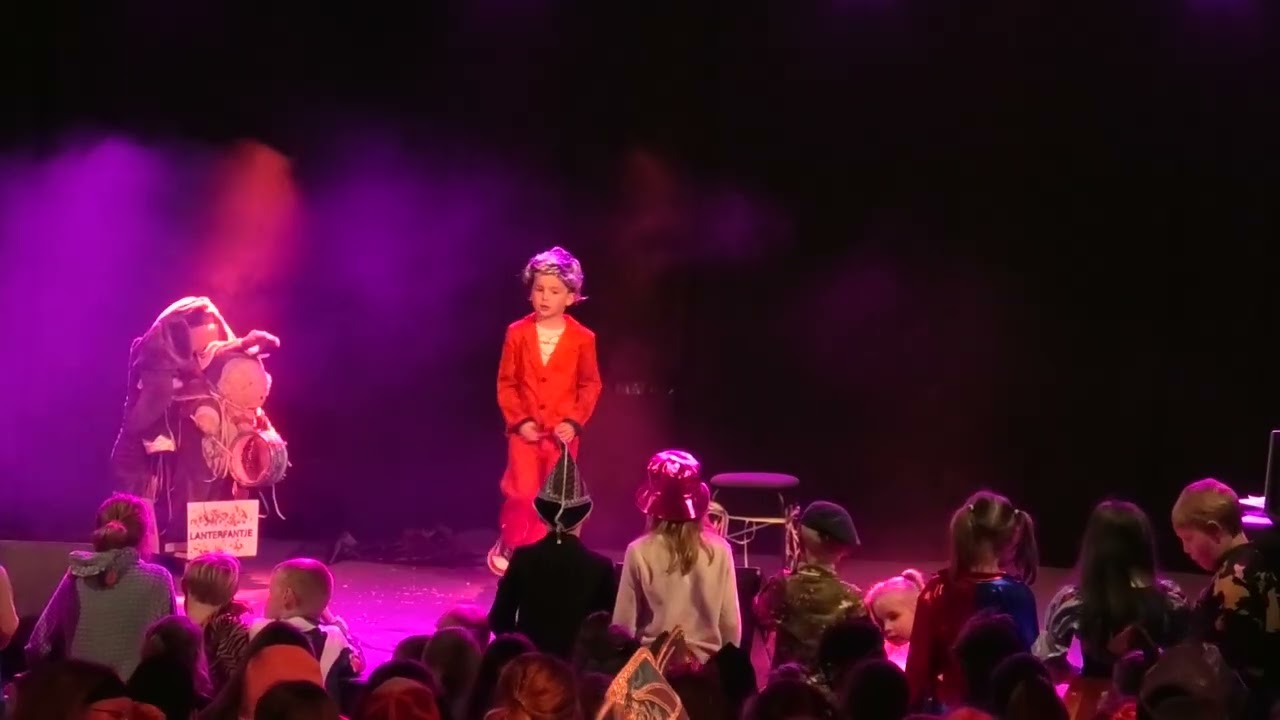 Carnaval  2026 Playbackshow middenbouw Stef