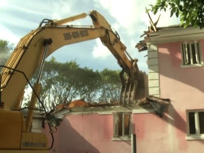 Drug Lord Escobar&rsquo;s Miami Home Demolished