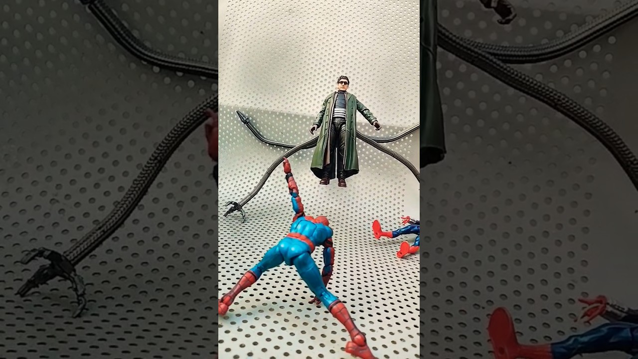 doc ock vs spiderman #shorts #spiderman #doctoroctopus