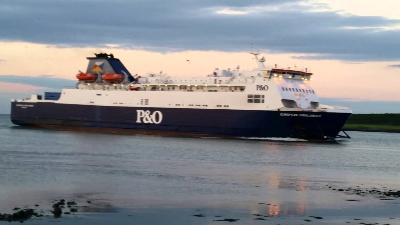 P&O European Highlander @ Larne Harbour 3/7/14