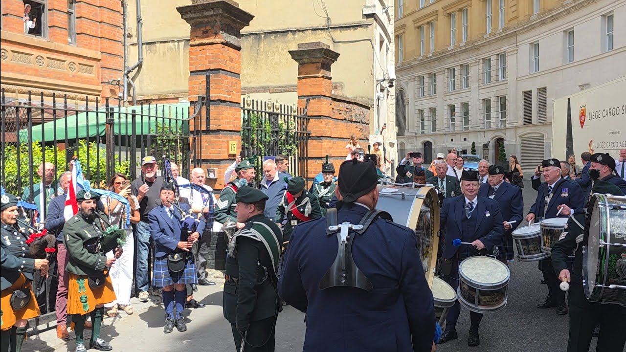 Старые боевые товарищи: Объединенные ирландские полки Короны 🇮🇪👑🎺