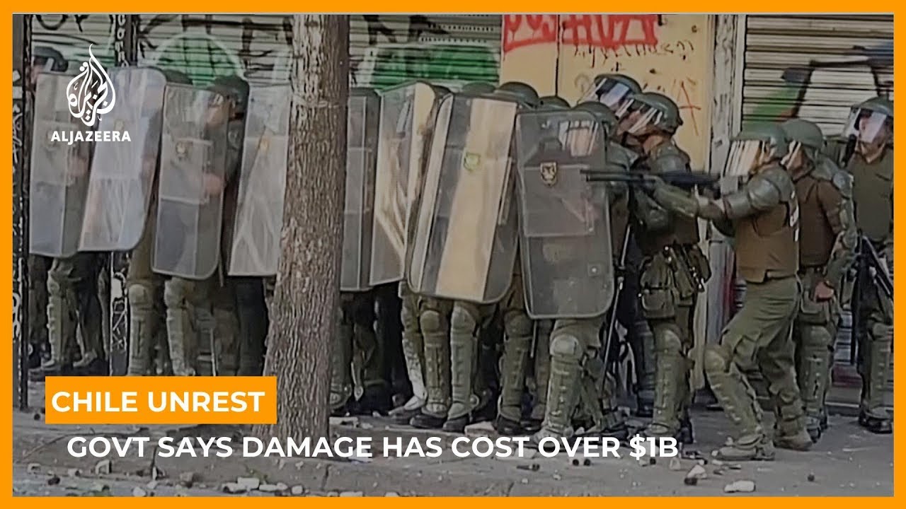 Chile unrest: Gov't says cost of damages 'surpasses $1bn'