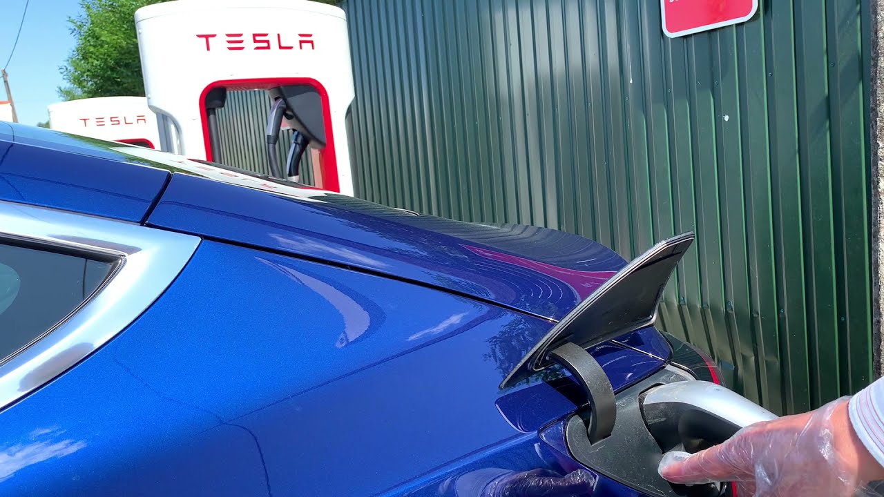 Carregamento em Supercarregador da Tesla