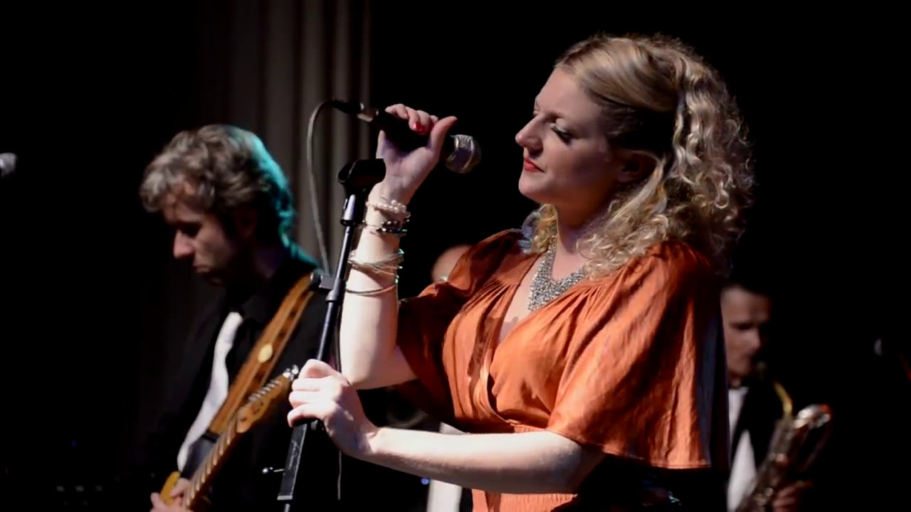 No Words - Laura Vane & The Vipertones - Live @ Bibelot 2011