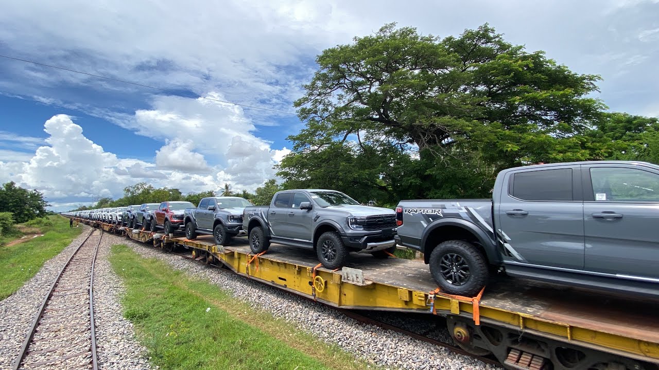 Royal Railway Train Cambodia Ford motor car Delivery from Poi Pet to Phnom Penh On 02/10/22#railway