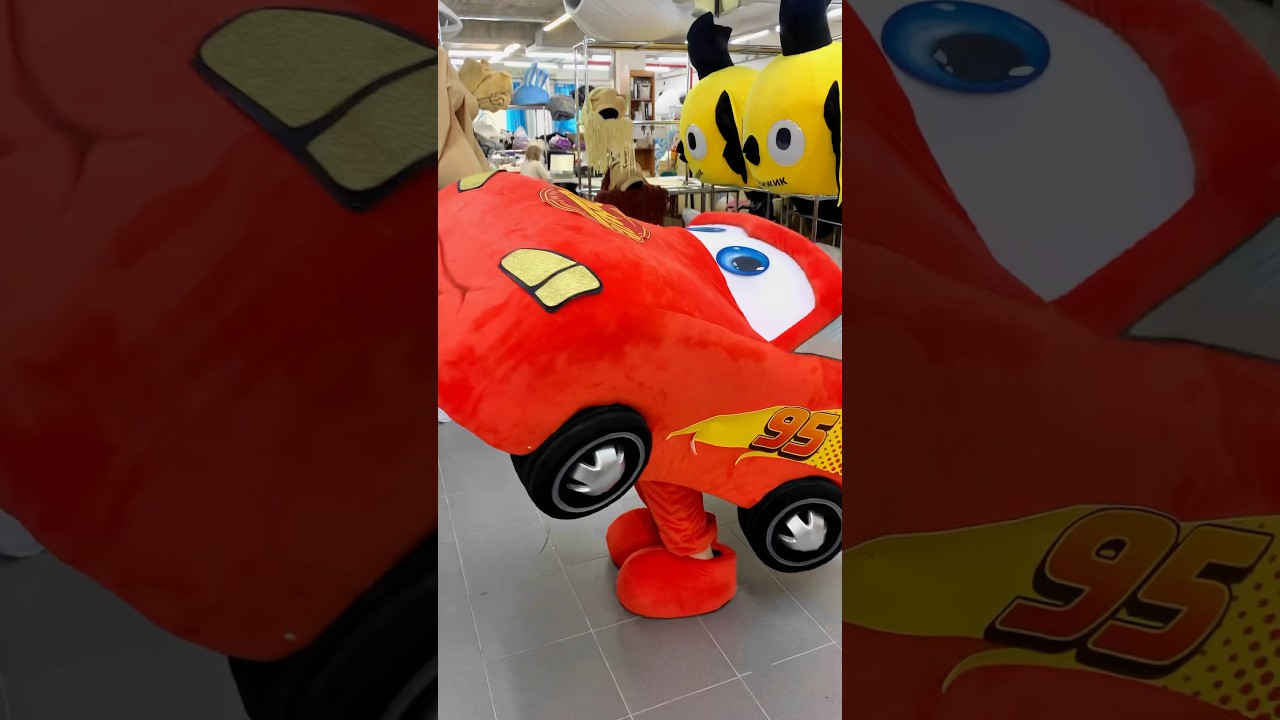 🏎️💨 #mascot #mascotcostume #promomascots #carnivalcostumes