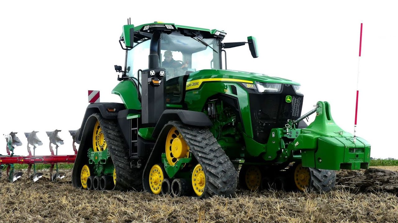 Ploegen met de nieuwe John Deere 8RX 370 demo met Kverneland LO.