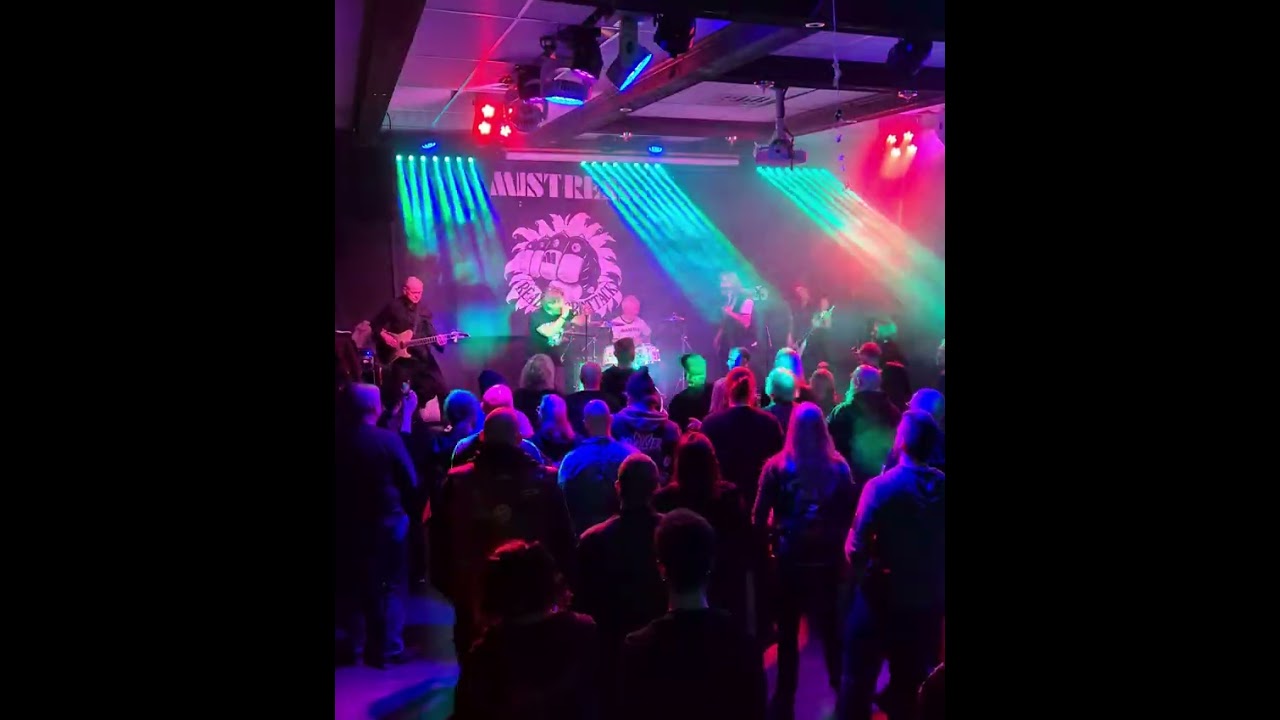 Mistress - Terrified eyes 