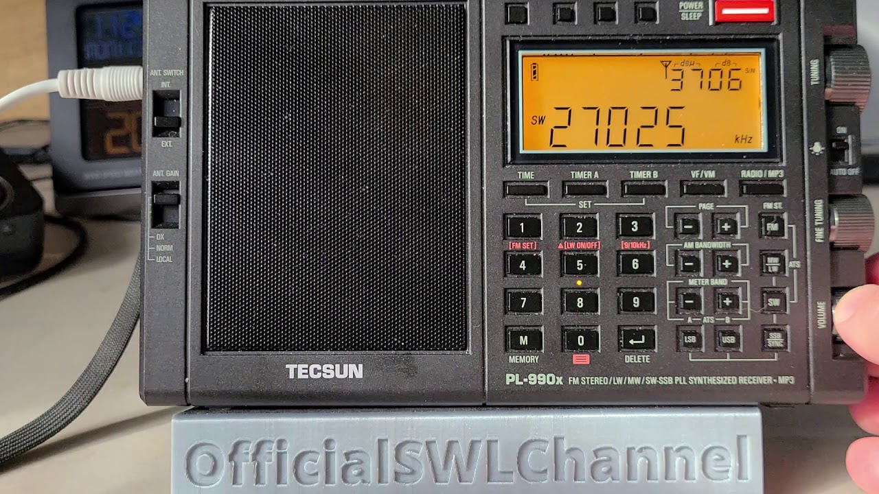 Tuning 11 meters CB band for Activity 26 and 27 MHz Shortwave with Tecsun PL-990x receiver