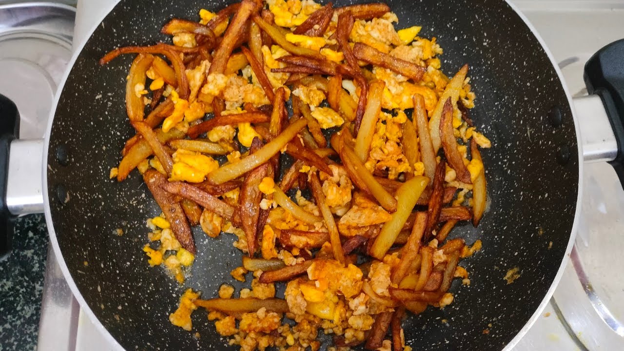 Bigg Boss Raghu Famous Egg Aloo Snack 😋 Recipe | VaradaM Vlogs is live!