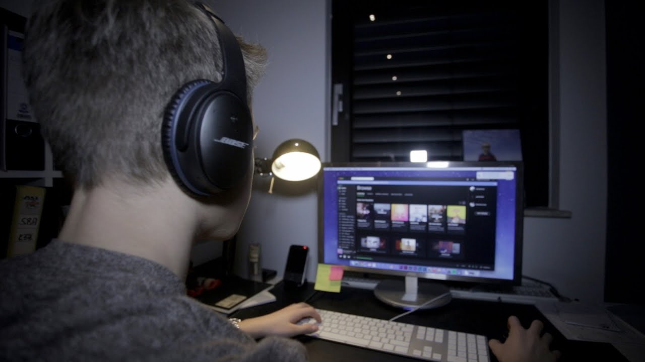 BOSE QC25 HEADPHONES Review After 8 Month